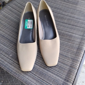 Naturalizer‎ Ladies Pumps 8.5M Beige